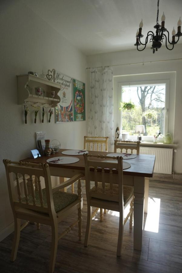 Dat Wittsche Hus - Ferienwohnung An Der Nordsee Вилхелмсхафен Екстериор снимка